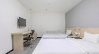7 Days Inn Tianjin Binhai New District Yujiabao Metro Station - 1