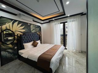 Doris Luxury Hotel - 0