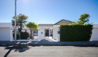 9 On Hill Self Catering Flatlet - 0