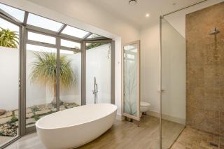Luxury Apartment - 3