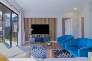 #AlimamaSpaces The Chelsea Akaru Villa - 2