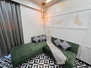 Ardra 1BHK Apartment Stylish Tropical Stay MI Road Jaipur - 2