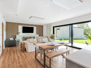 Brynor Lodge - 2