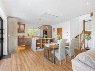 Brynor Lodge - 3
