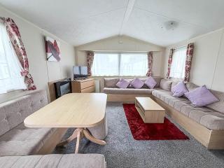 Lovely 8 Berth Caravan At Kessingland Beach, Suffolk Ref 90025Pw - Kessingland - 3