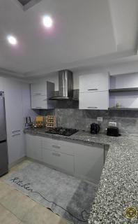 Luxury Prestige Villa - 7