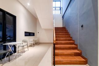 Elevee Home near Alun-Alun Purbalingga - 9
