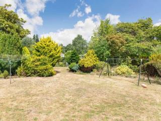 Lions Lodge- Great location with hot tub - 6