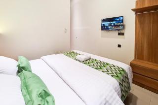 Elevee Home near Alun-Alun Purbalingga - 8