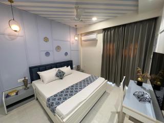 Ardra Studio Apartment Compact Stay with Workspace MI Road Jaipur - 1