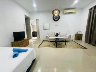Ferringhi Beach Guesthouse-3bed - 5