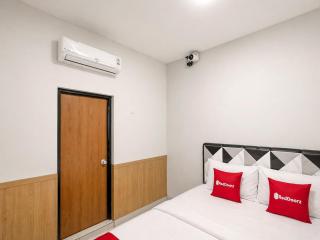 RedDoorz near Museum Bank Indonesia Jakarta - 6