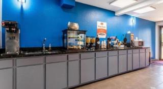 Econo Lodge Inn & Suites Enid South - 2