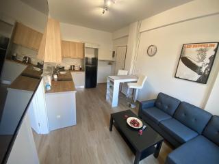 Alegria Piraeus Port Apartment - 6
