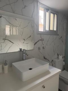 Cozy Corner 2 bedroom apartment in Limassol - 2