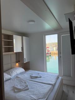 JungleHouse - Floating House - 3