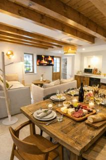 Lakefront Cottage On Lake Bourget - 5
