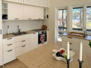 House Near Nature Reserve On Mjörn Island - 6
