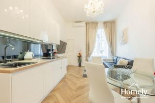 Velvet Rose-Prague1-Luxury-AC-Quiet-Netflix-Washer - 1