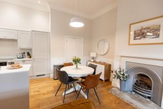 WENSLEYDALE, OLD SCHOOL ROOMS - Ground Floor Luxury Apartment in Richmond, North Yorkshire - 4
