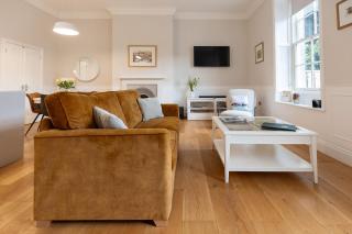 WENSLEYDALE, OLD SCHOOL ROOMS - Ground Floor Luxury Apartment in Richmond, North Yorkshire - 2