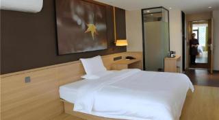 IU Hotel Nanchang West Railway Metro Station - 6
