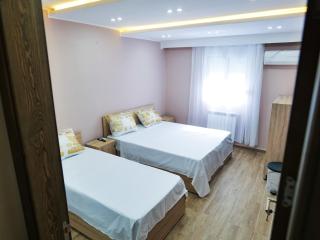 Comfort Suite 2 minutes from the Beach with Private Parking 101 - 0