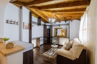 Paradise Villa Constancia with Views - 3