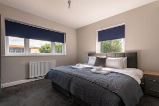 Bagworth House - Spacious 4BR Bungalow in Leicestershire - 1