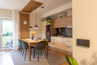 Modern and Peaceful Seafront apartment - Wifi, Free Parking - 6