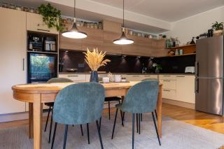 Modern and Peaceful Seafront apartment - Wifi, Free Parking - 5