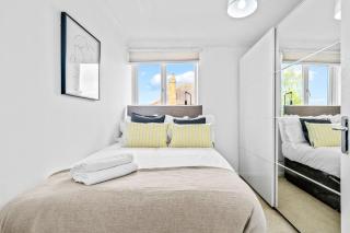 Charming 5BR Home with Garden & Parking - 9