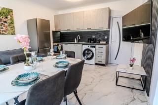 Sea View Luxury Apartments- Forest Retreat Luxury Suite - 1