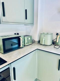 Dover Castle & Docks, Modern 2 Bedroom Apartments with private parking & castle views - 6