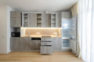 9-170 Nivki Park, Beresteiskyi 67a, Kyiv, Nyvky metro nearby, panoramic city view, 15 kW backup power, Petrovdom Apartment - 3