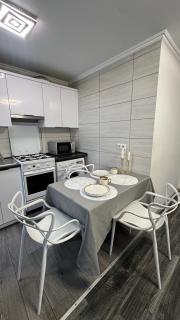 Lake & Park 3-Room Apartment - 7