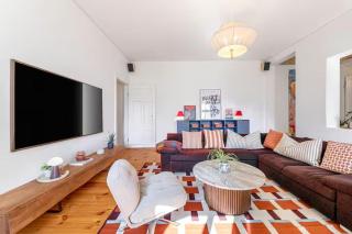 Stylish high-end apartment w direct lift access - 0