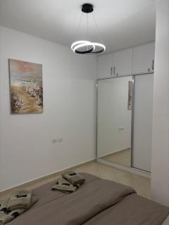 Q1 Qerret Apartment - 3