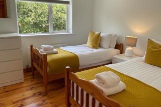Cottage - Sleeps 6 - Garden - Parking - Riverside - 6