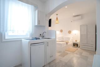 Maroulis Studios Naxos - 1