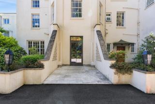 Luxury Wentworth Retreat 3 Bed by the Golf Course - 2