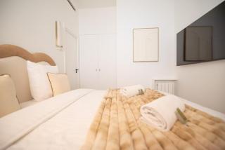 Modern Apartment in Paris with AC - 4