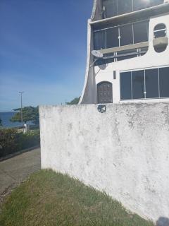 Apartamento 2 quartos térreo com passarela exclusiva para orla - 1