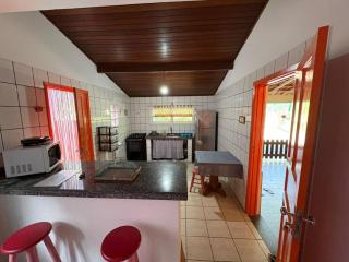 Aconchego, casa com 3 dorms, piscina, churrasq em Condomínio Fechado - 9
