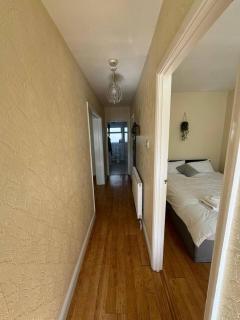 Tranquil 2BD in Tottenham Northumberland Park - 6