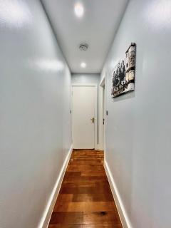 Garden Ground Floor 2 Bedrooms Flat - 1