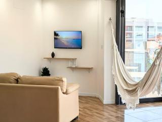 Bright 2BdR Apt in Palmarejo - Fast Wi-Fi & Hammock - 6