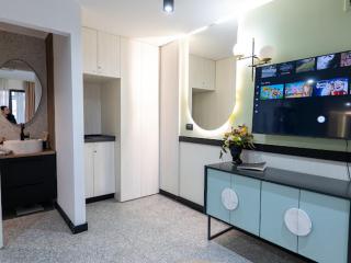 Lara Studio Exercitiu - 1