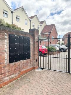 Comfy, convenient room in Norwich city centre home - 3