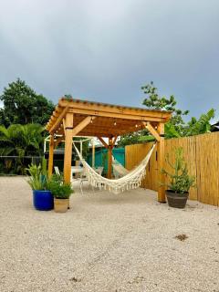 3.7 Near Beach • Generator • Hammock • 2nd floor - 5